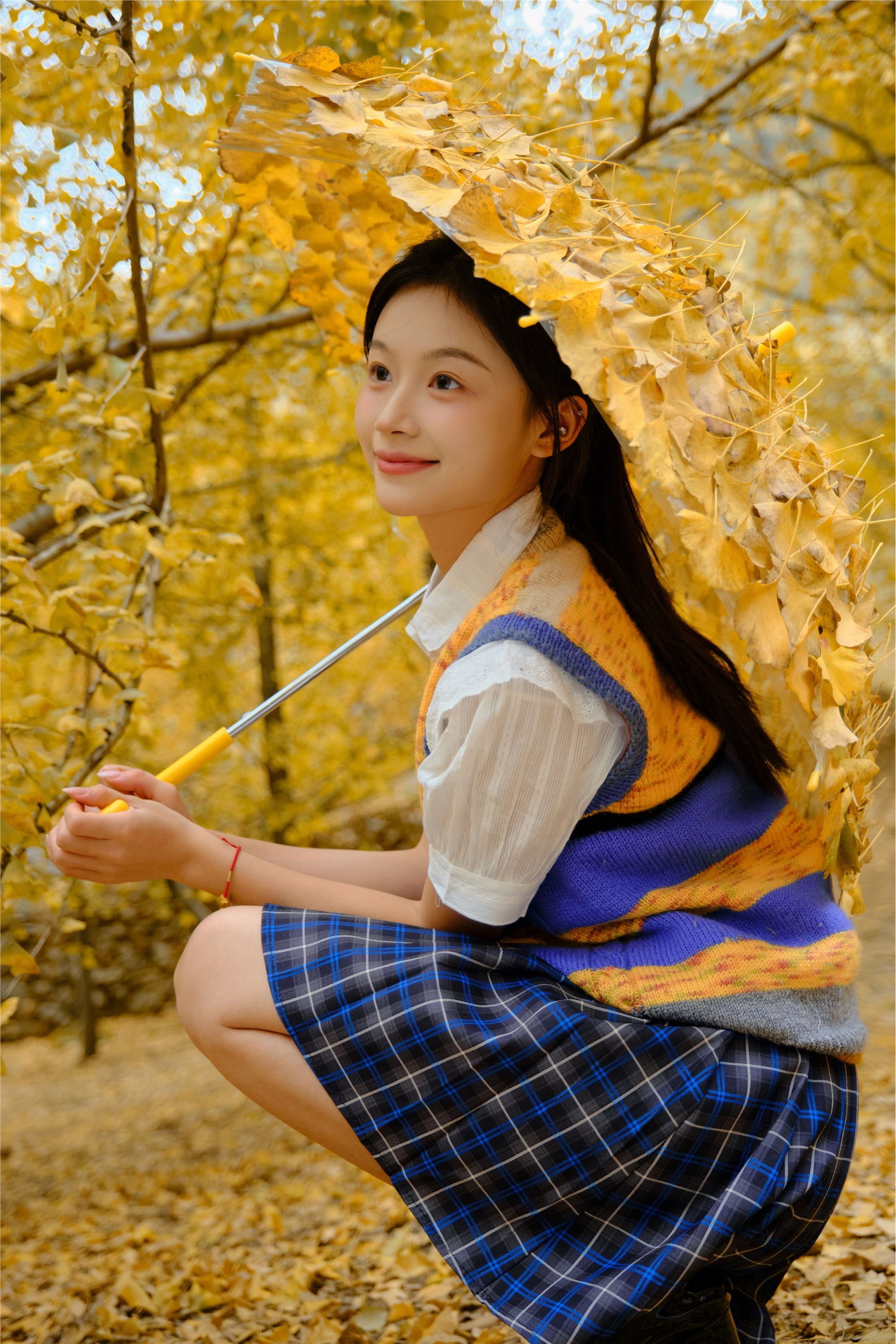 YITUYU艺图语 2025.01.27 银杏少女 小番茄